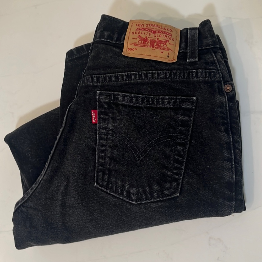 Levi’s 550 Relaxed Tapered Fit Jeans